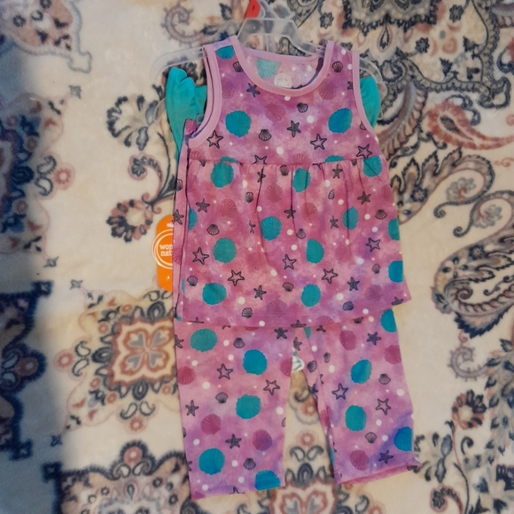 🙋‍♀️Wonder Nation Mermaid pajamas plus a second pair ofpajamas. - Picture 4 of 4
